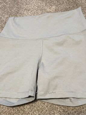 Yogalicious Lux Everyday 5" High Waisted Biker Shorts Grey Size Medium